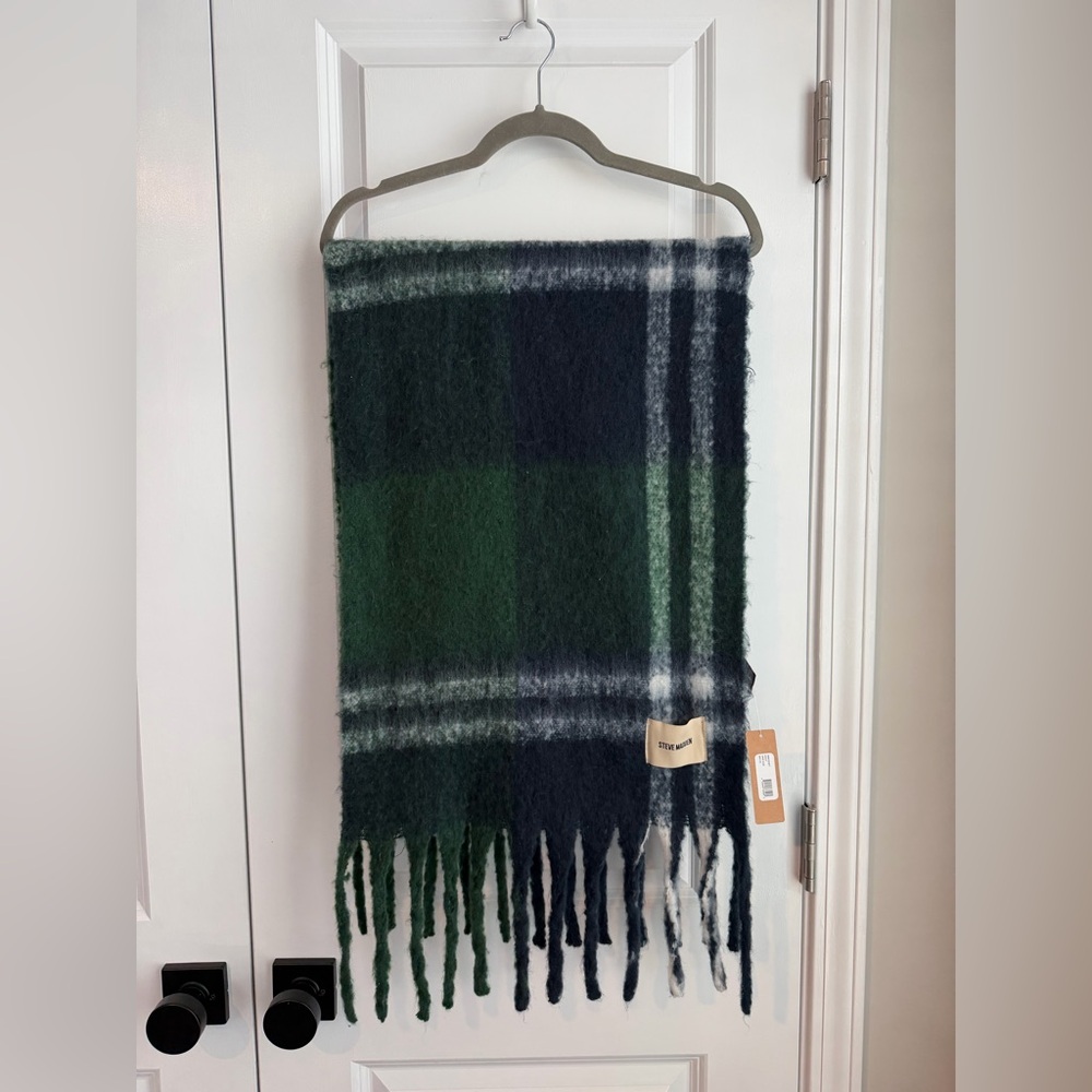 Steve Madden Navy Green Plaid Fringe Scarf NWT
